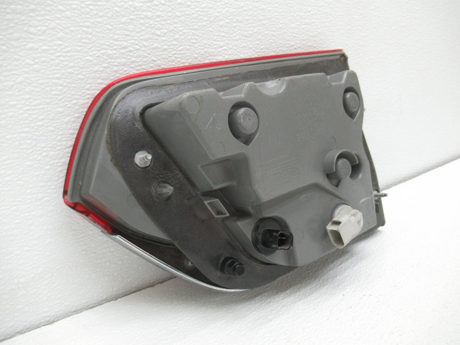 2014 2015 2016 2017 2018 JEEP GRAND CHEROKEE INNER LEFT TAILLIGHT LAMP OEM