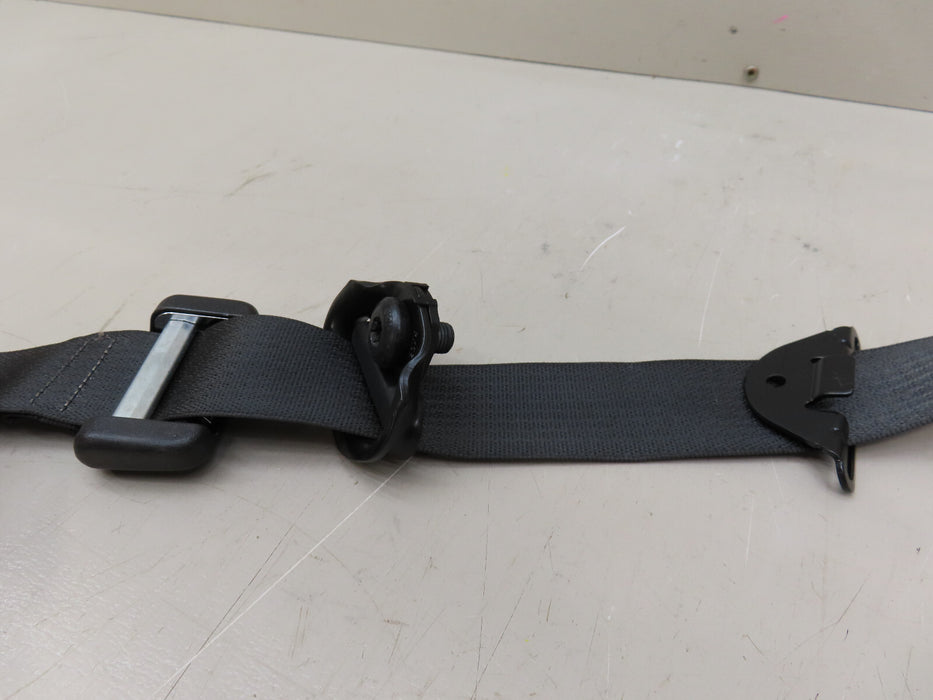 GM SEATBELT PASSENGER SIDE WITH PRE TENSIONER 19259260