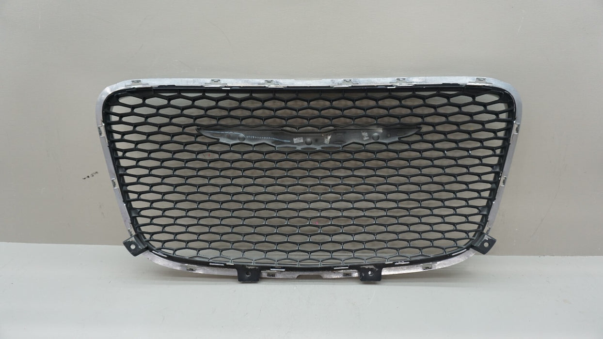2016-2020 CHRYSLER 300 SEDAN FRONT BUMPER RADIATOR GRILLE GRILL OEM 5SW19TRMAA