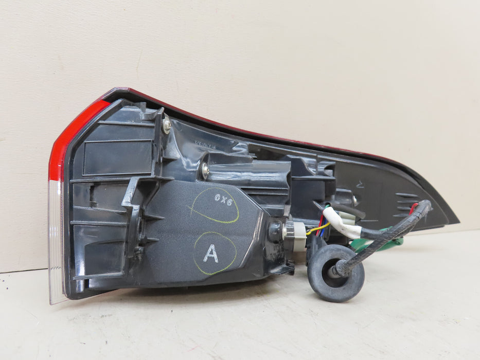 2020 2021 2022 TOYOTA COROLLA REAR LEFT DRIVER SIDE TAIL LIGHT OEM