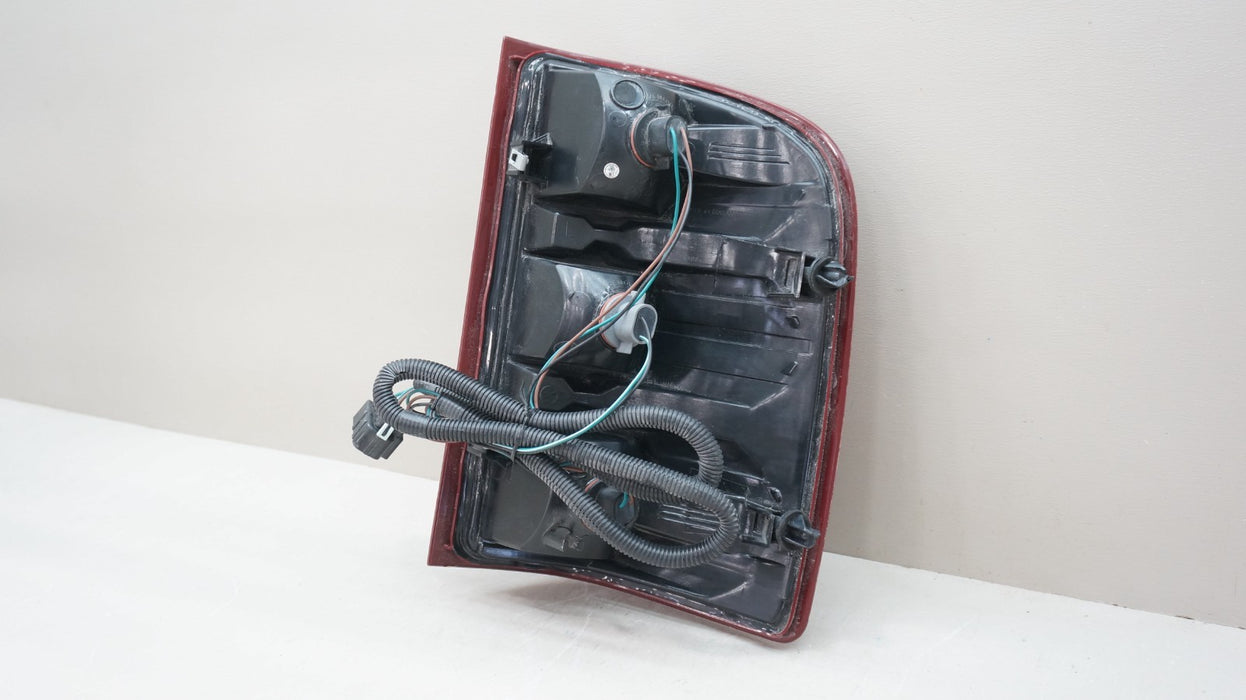 2007-2013 CHEVROELT SILVERADO GMC SIERRA 1500 REAR DRIVER SIDE TAIL LIGHT TAIWAN
