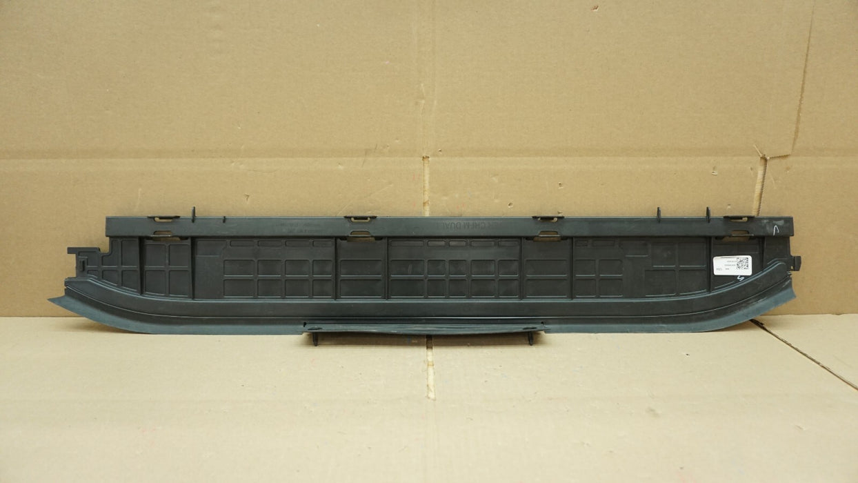 2019-2020 CHEVROLET SILVERADO GMC SIERRA RADIATOR AIR LOWER BAFFLE OEM 84981204