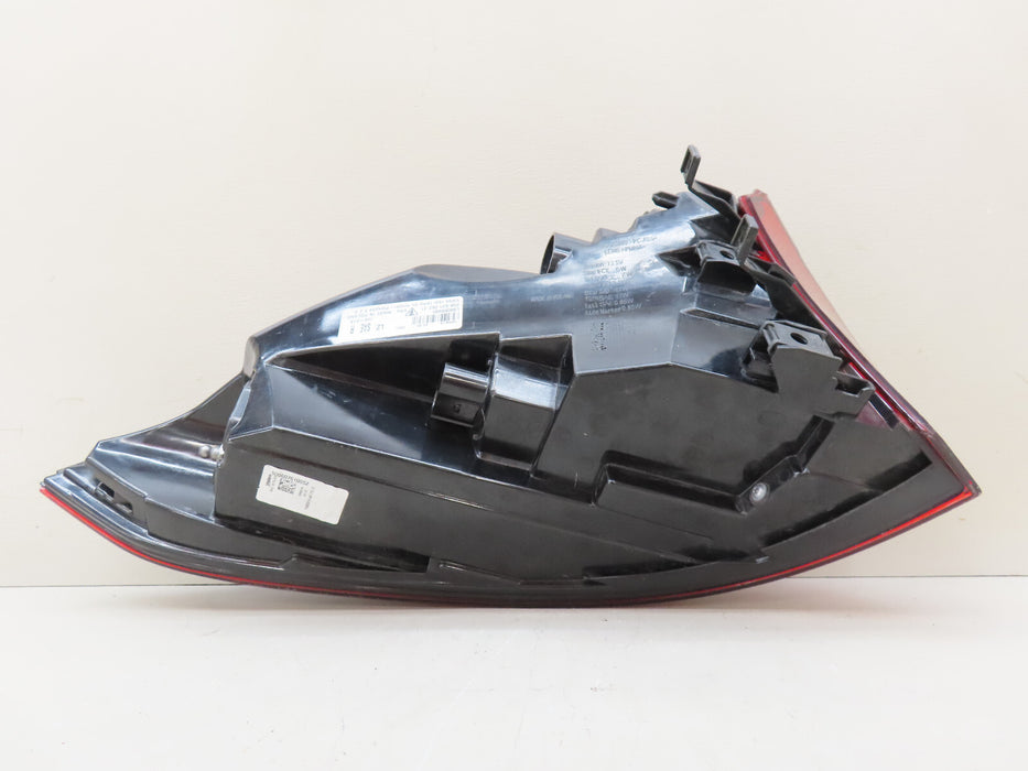 2015-2018 PORSCHE CAYENNE REAR RIGHT PASSENGER SIDE TAIL LIGHT LED OEM