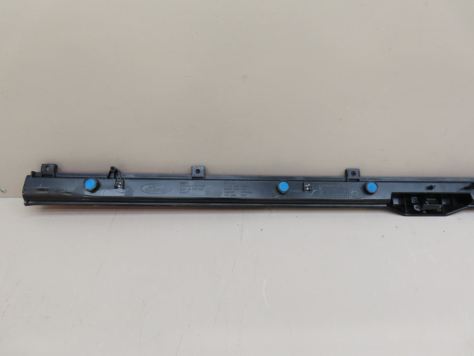 2022-2024 FORD F150 F-150 LIGHTNING REAR CENTER TAILGATE TAIL LIGHT LED OEM