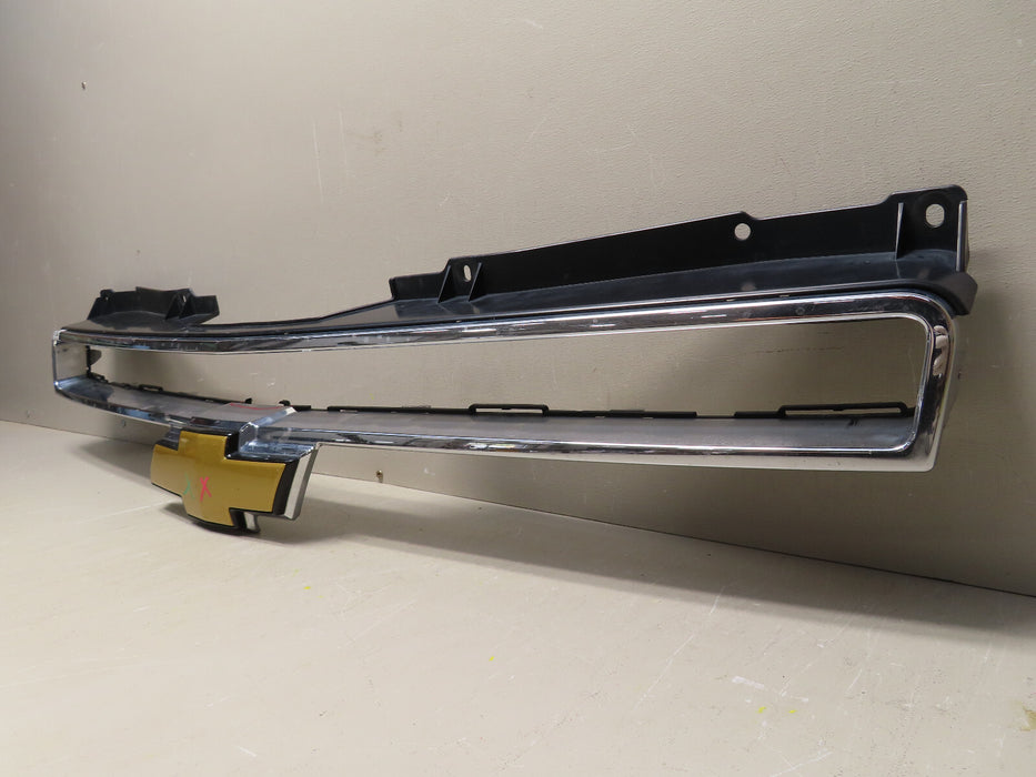2007-2014 CHEVROLET TAHOE SUBURBAN FRONT UPPER GRILLE 15835087