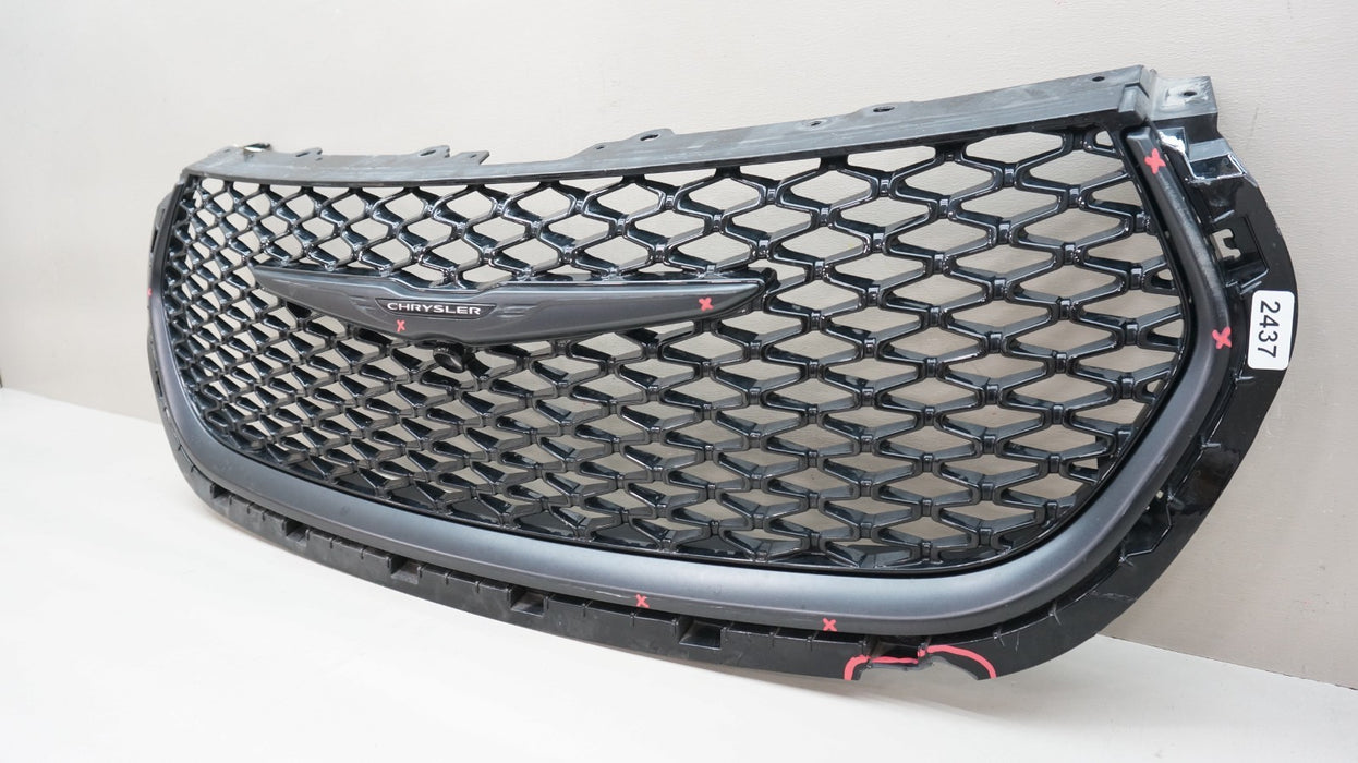 2021-2023 CHRYSLER PACIFICA FRONT CENTER RADIATOR GRILLE 6WF26TRMAC OEM