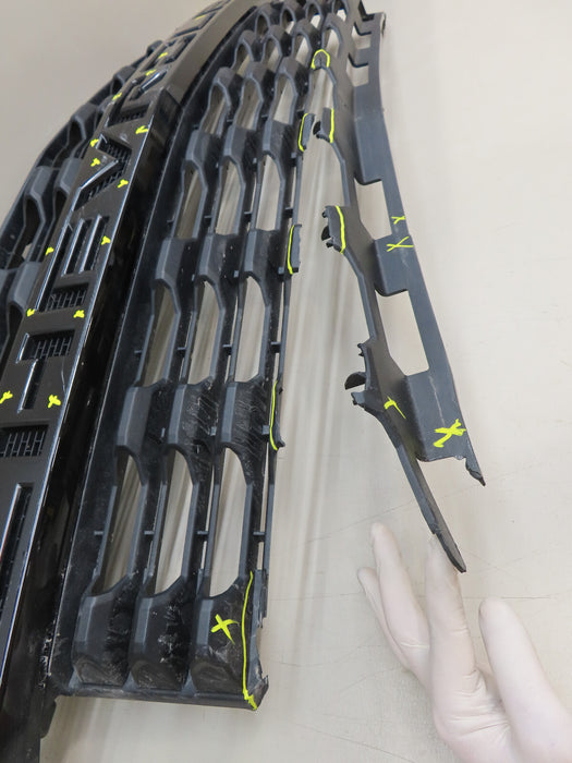 ..2019-2021 CHEVROLET SILVERADO 1500 FRONT BUMPER RADIATOR GRILLE OEM