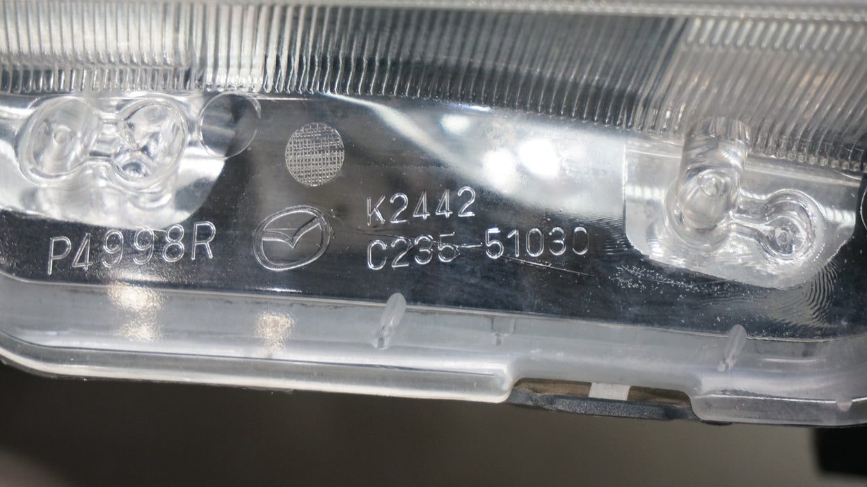 2006-2007 MAZDA 5 FRONT RIGHT PASSENGER SIDE HALOGEN HEADLIGHT OEM