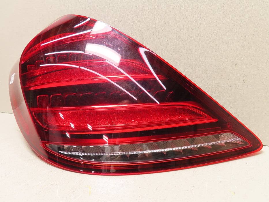 2014-2017 MERCEDES-BENZ W222 S CLASS LEFT DRIVER SIDE TAIL LIGHT LED OEM