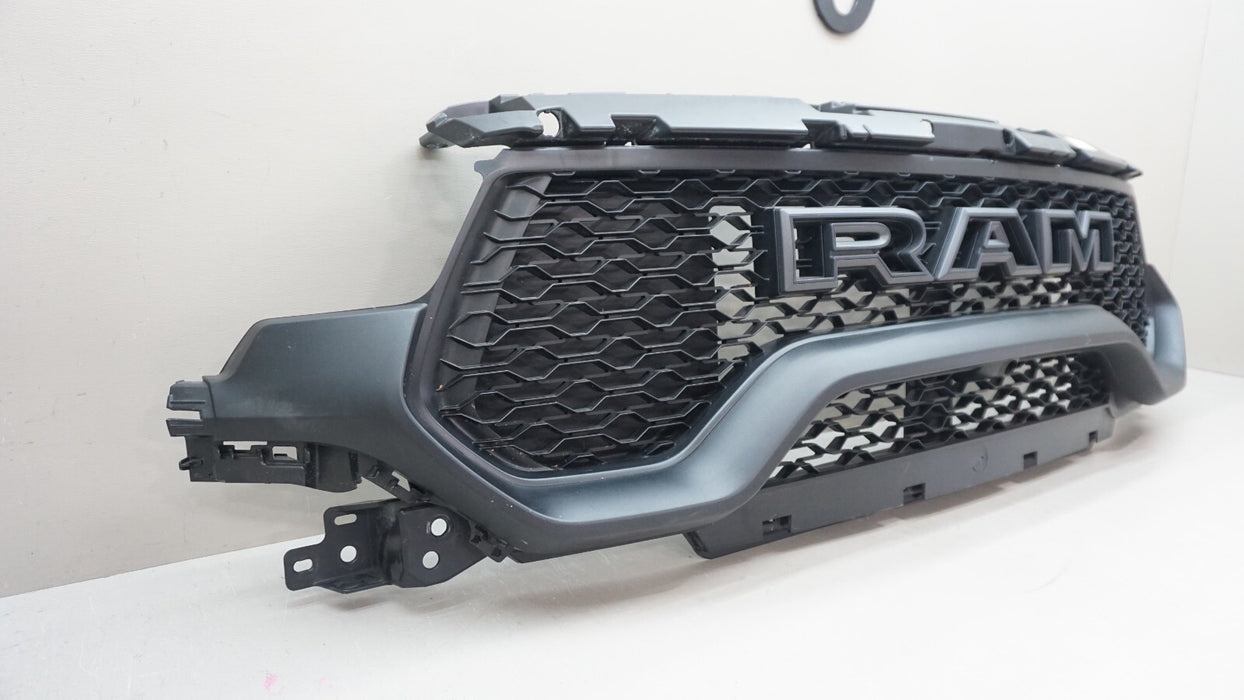 2021-2024 DODGE RAM 1500 FRONT BUMPER RADIATOR GRILLE GRILL 68454575AC OEM