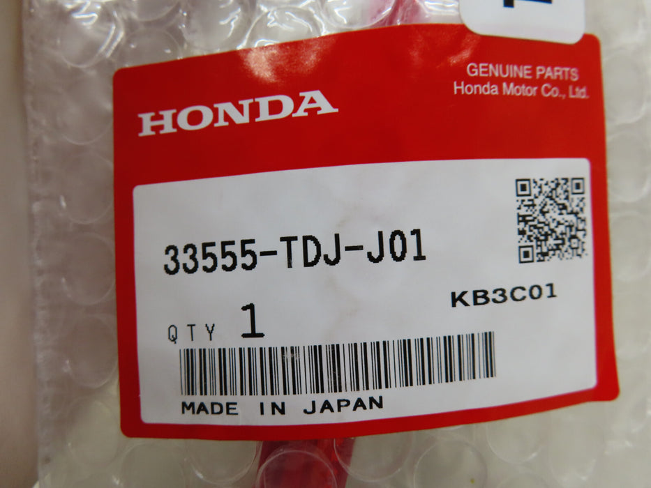 2017-2021 HONDA CIVIC REAR LEFT DRIVER SIDE REFLECTOR OEM 33555-TDJ-J01