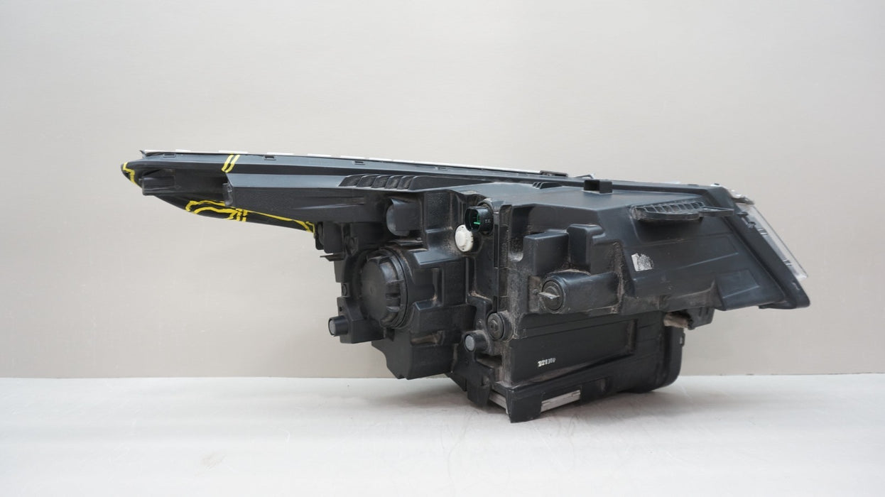 2020-2023 KIA SELTOS FRONT LEFT DRIVER SIDE LED HEADLIGHT OEM 92101/2-Q5