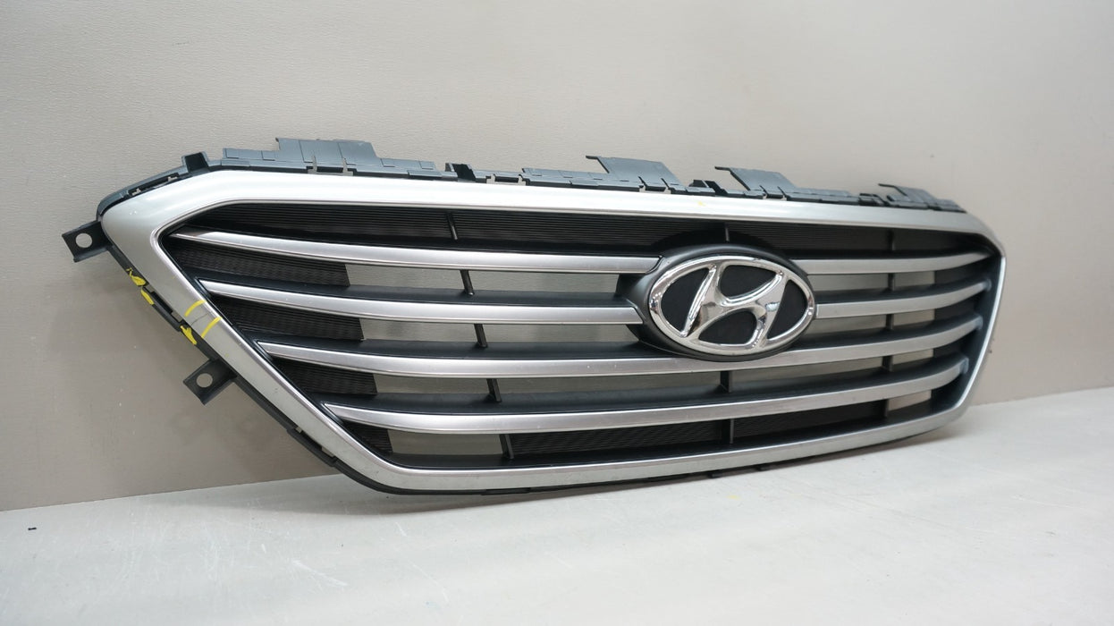 2015-2017 HYUNDAI SONATA FRONT BUMPER RADIATOR GRILLE OEM