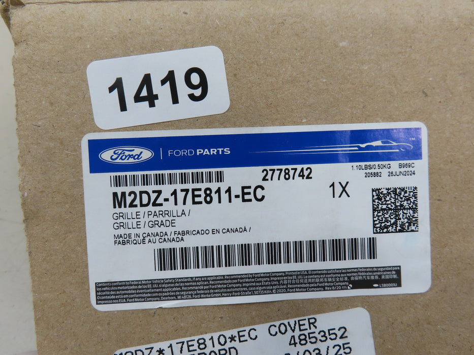 2021-2024 FORD BRONCO FRONT LEFT DRIVER SIDE FOG LIGHT COVER W/PARK SENSOR OEM