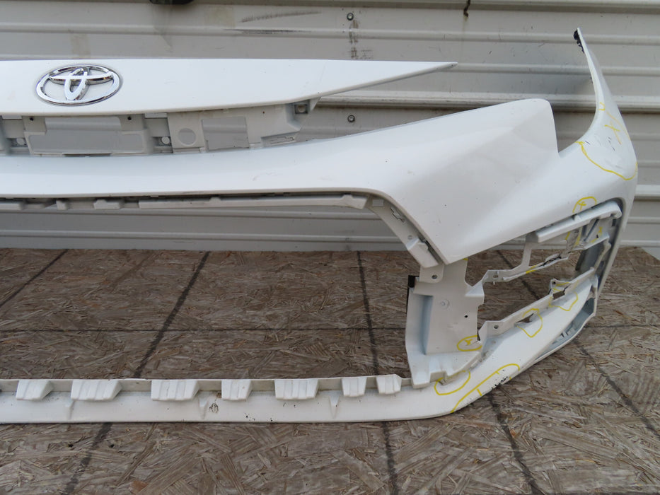 2019-2020 TOYOTA COROLLA SEDAN SE XSE FRONT BUMPER COVER OEM