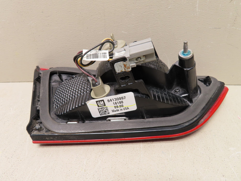 2016-2019 CHEVROLET MALIBU RIGHT PASSENGER TAIL LIGHT INNER HALOGEN LAMP OEM