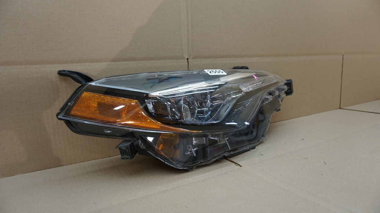 2014-2016 TOYOTA COROLLA FRONT RIGHT PASSENGERS SIDE HEADLIGHT OEM 14 15 16