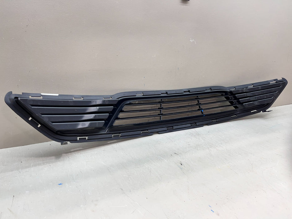 2013-2019 FORD TAURUS FRONT BUMPER LOWER GRILLE OEM DG13-17K945