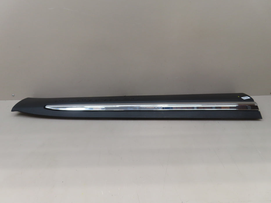 2020-2021 FORD EXPLORER FRONT RIGHT PASSENGER DOOR LOWER MOLDING OEM LB5B-S20848