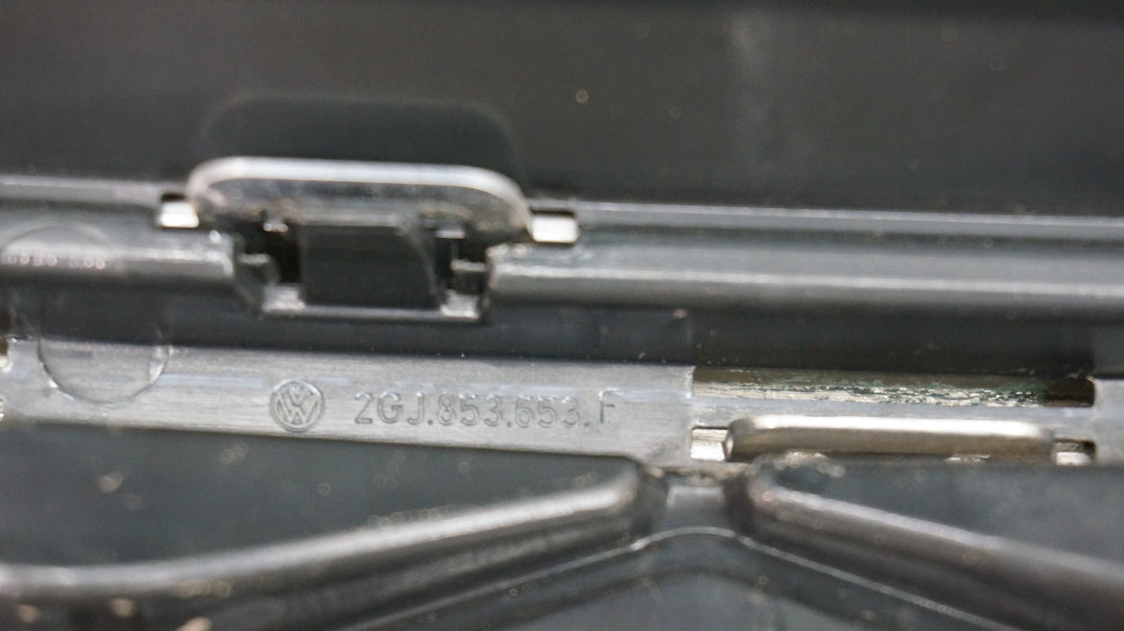 2022-2024 VOLKSWAGEN TAOS FRONT BUMPER RADIATOR GRILLE OEM 2GJ853651