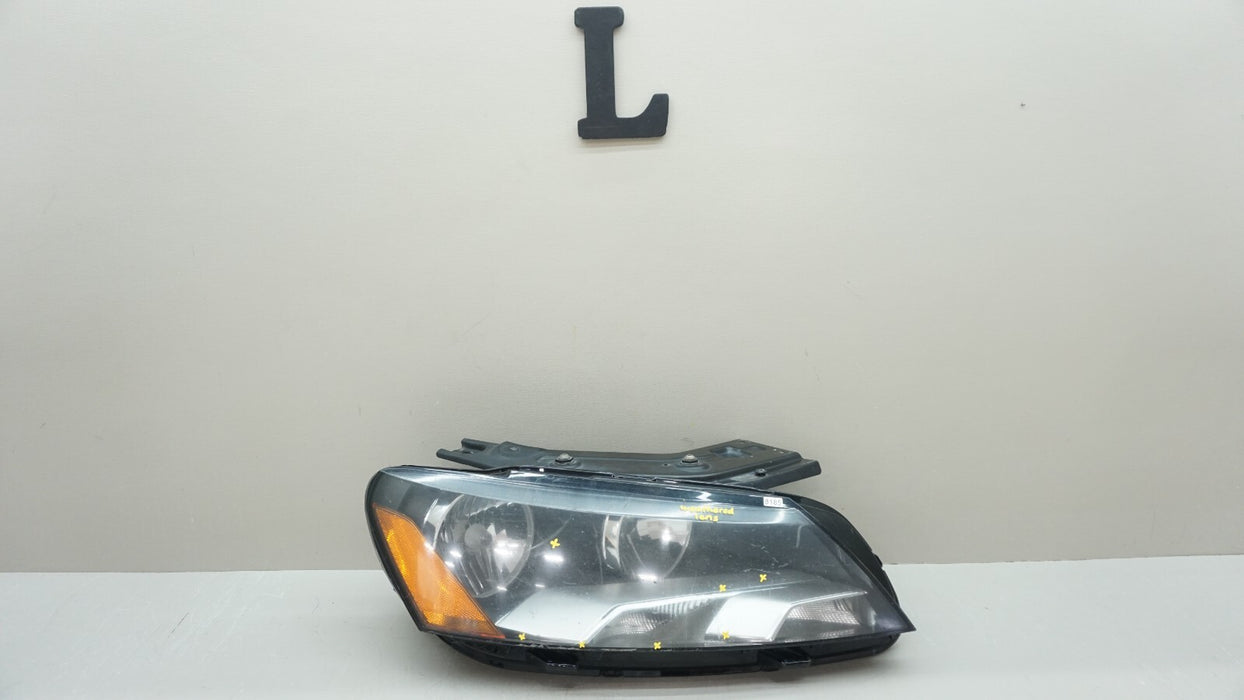 2012-2015 VOLKSWAGEN PASSAT FRONT RIGHT PASSENGER SIDE HALOGEN HEADLIGHT OEM