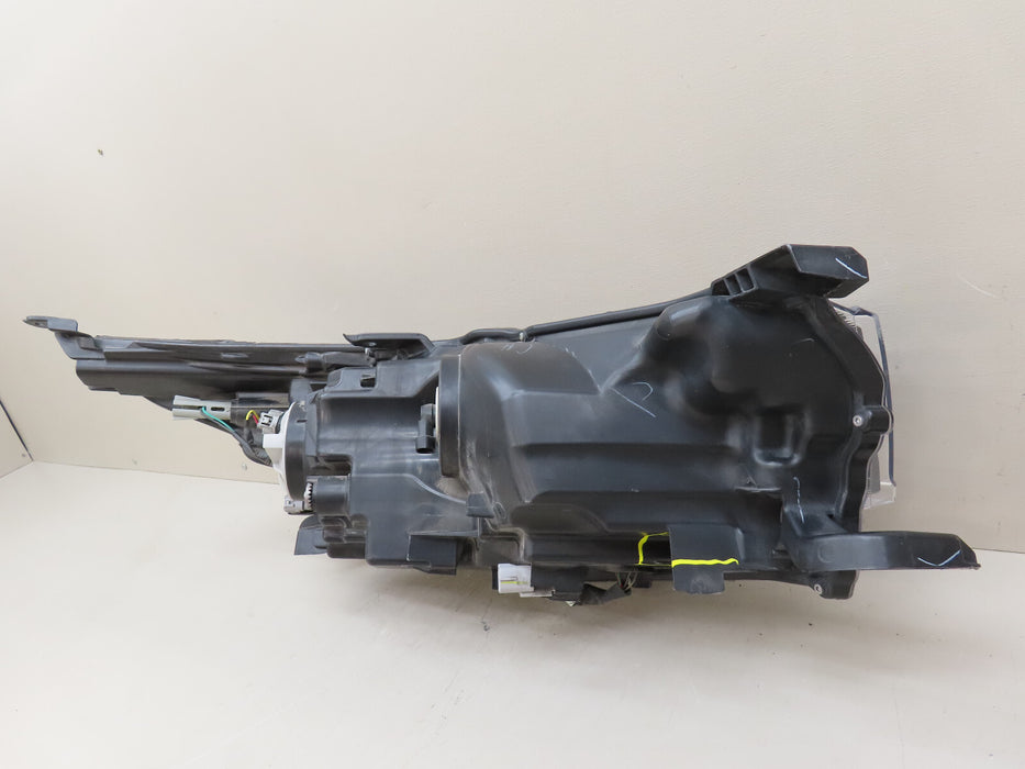 2017-2019 TOYOTA HIGHLANDER FRONT LEFT DRIVER SIDE HEADLIGHT LAMP HALOGEN OEM