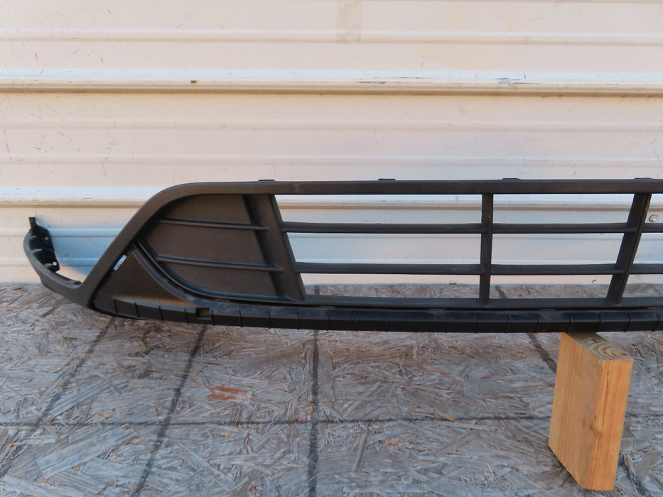 2017-2019 FORD ESCAPE FRONT LOWER BUMPER COVER OEM GJ54-17F-775-ACW
