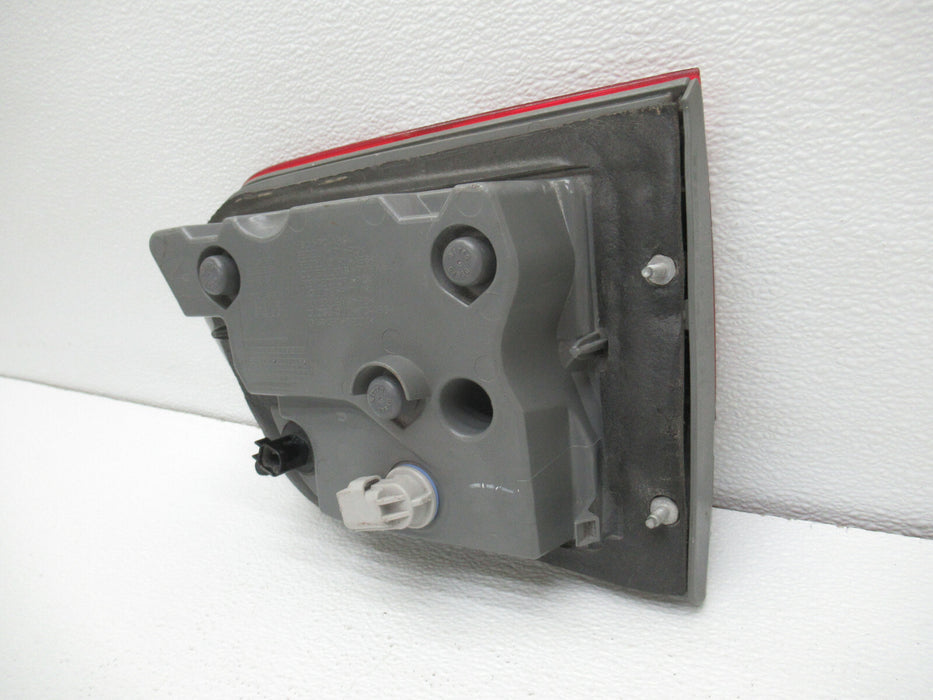2014 2015 2016 2017 2018 JEEP GRAND CHEROKEE INNER LEFT TAILLIGHT LAMP OEM