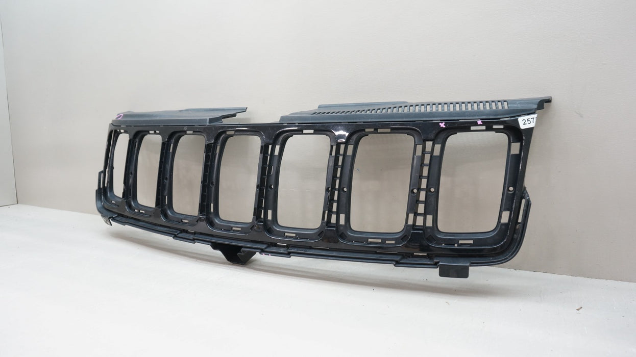 2016-2022 JEEP GRAND CHEROKEE FRONT UPPER BUMPER RADIATOR GRILLE OEM 68258419AA
