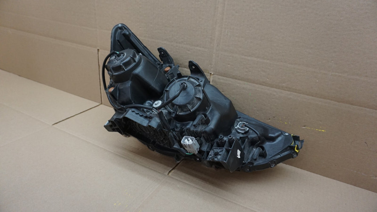 2011-2019 MITSUBISHI OUTLANDER FRONT LEFT DRIVER SIDE HEADLIGHT OEM