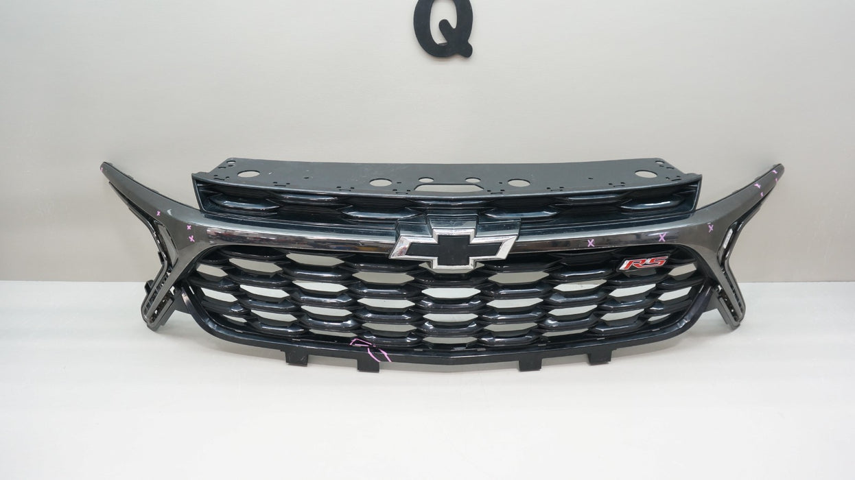 2024-2025 CHEVROLET TRAX RS FRONT BUMPER RADIATOR GRILLE OEM 42769274