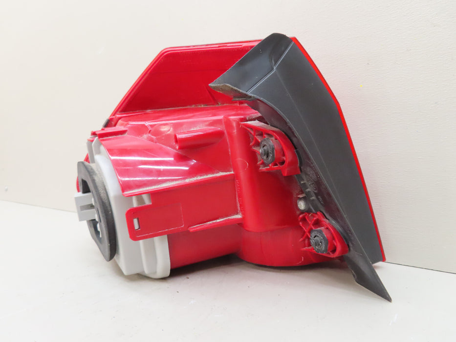 2012-2015 VOLKSWAGEN PASSAT REAR RIGHT PASSENGER OUTER TAIL LIGHT OEM