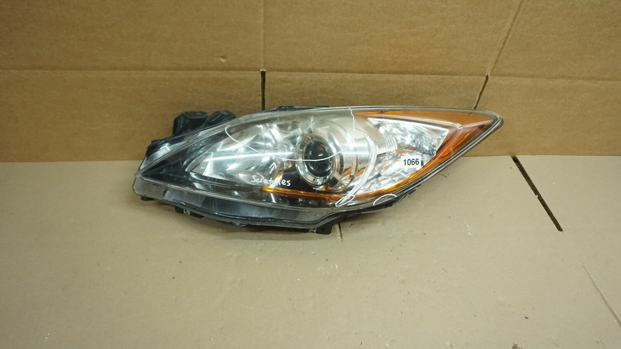 2010-2013 MAZDA 3 FRONT LEFT DRIVER SIDE HEADLIGHT HALOGEN LAMP LIGHT OEM
