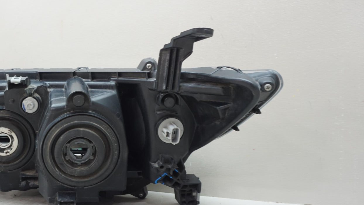2011-2013 HONDA ODYSSEY FRONT RIGHT PASSENGER SIDE HALOGEN HEADLIGHT OEM