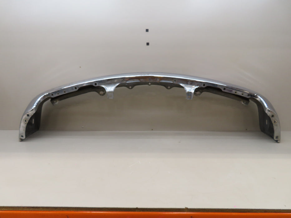 2000-2006 CHEVROLET TAHOE/SUBURBAN FRONT BUMPER METAL OEM