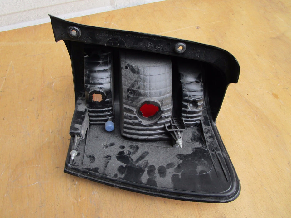 08 09 10 11 12 FORD ESCAPE REAR LEFT TAIL LIGHT OEM