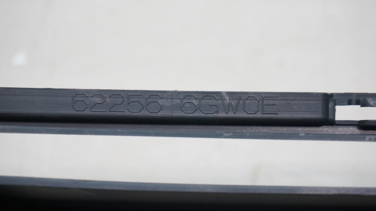 2018-2020 INFINITI QX80 FRONT LOWER BUMPER GRILLE OEM 622566GW0E