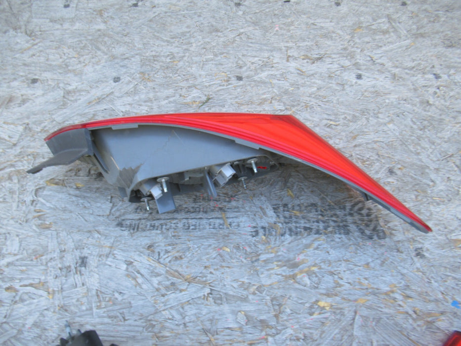 2013-2015 HONDA ACCORD REAR LEFT DRIVER SIDE TAIL LIGHT HALOGEN LAMP LIGHT OEM