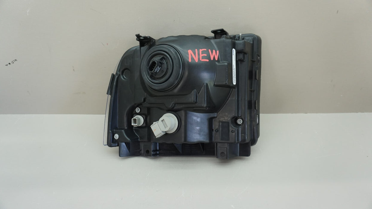 2005-2007 FORD F-250 HARLEY DAVIDSON FRONT LEFT DRIVER SIDE HEADLIGHT 206700B01A