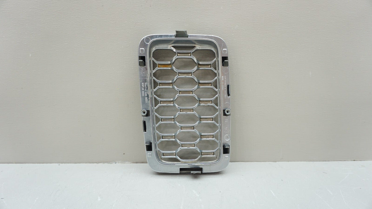 2017-2020 JEEP GRAND CHEROKEE FRONT GRILLE INSERT OEM 5ZV10TRMAA