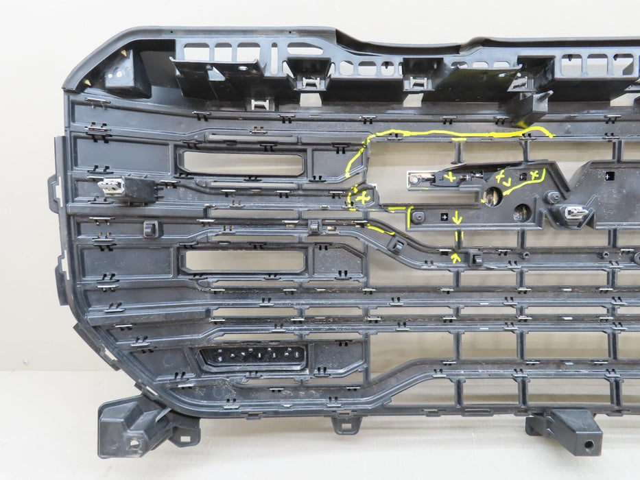 2022-2023 GMC SIERRA 1500 AT4 FRONT BUMPER GRILLE GRILL W/ EMBLEM OEM 84878063