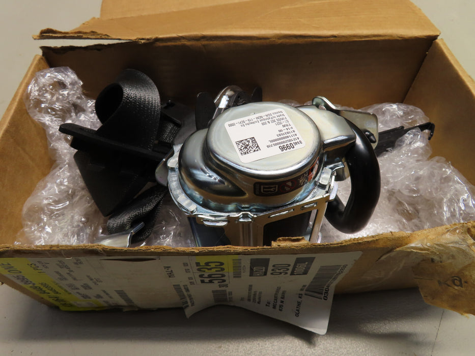 NEW GENUINE GENERAL MOTORS SEAT BELT RETRACTOR KIT P#84493995 OEM