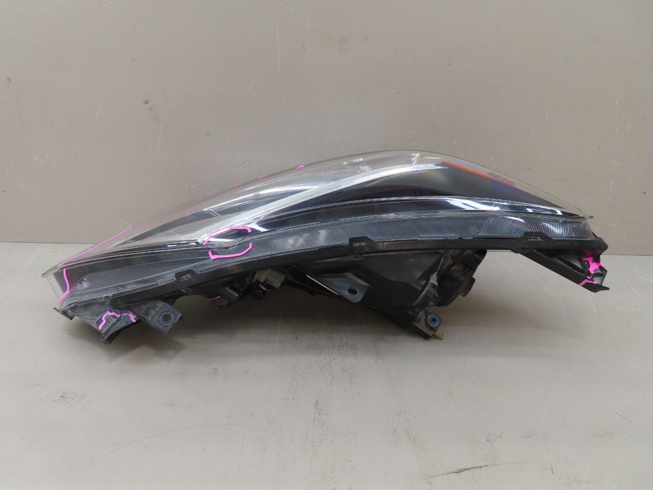 2017-2019 NISSAN VERSA FRONT RIGHT PASSENGER HEADLIGHT HALOGEN OEM 26010-9ME0A