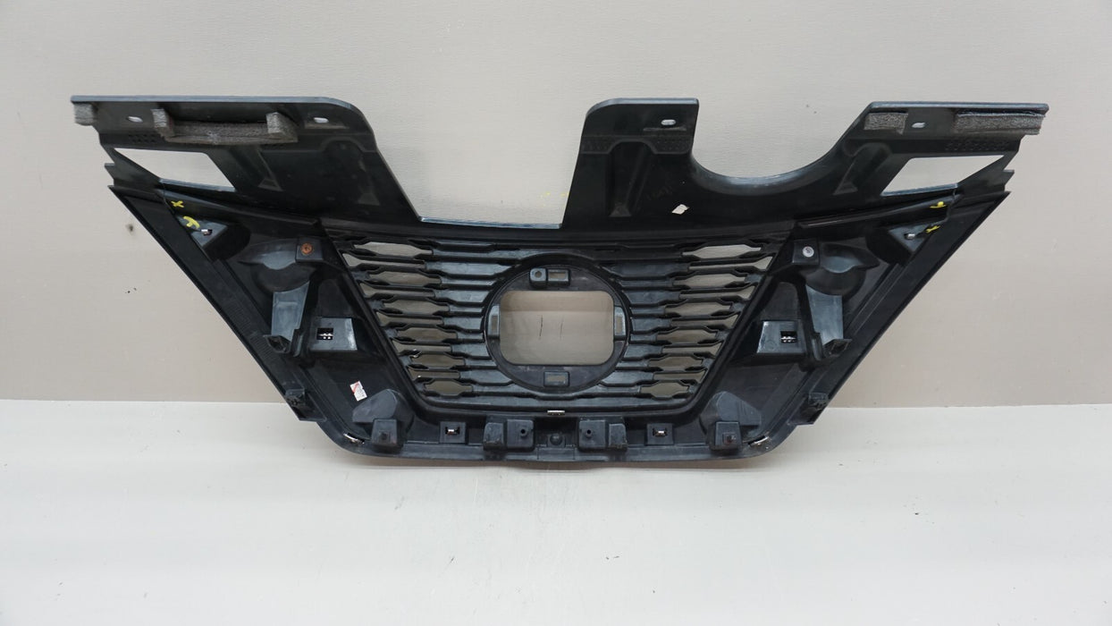 2017-2019 NISSAN ROGUE FRONT BUMPER UPPER CENTER GRILLE OEM