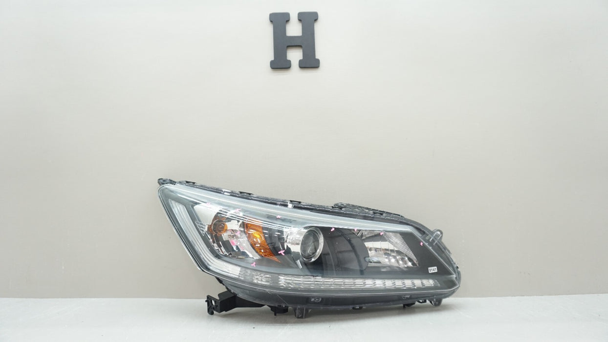 2013-2015 HONDA ACCORD FRONT RH RIGHT PASSENGER SIDE HALOGEN HEADLIGHT OEM