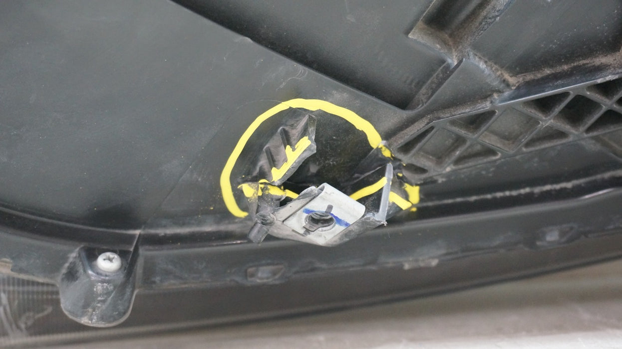 2017-2020 HONDA CR-V CRV FRONT RIGHT HALOGEN HEADLIGHT OEM