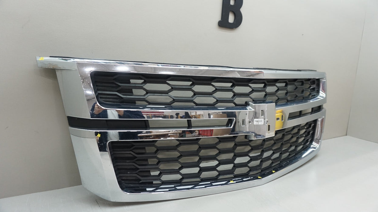 2015-2020 CHEVROLET TAHOE SUBURBAN FRONT RADIATOR GRILLE GRILL 23440914 OEM