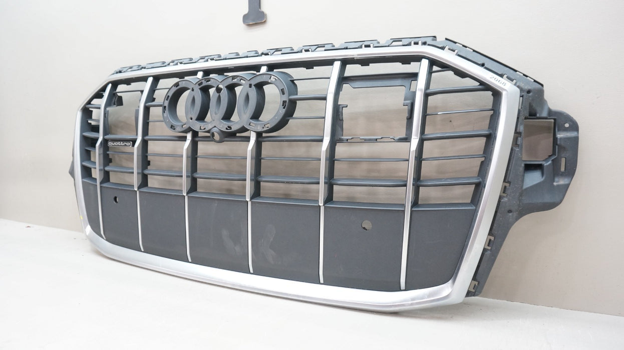 2017-2019 AUDI Q7 QUATTRO FRONT BUMPER RADIATOR GRILLE OEM  4M0853651