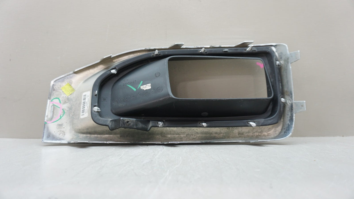 2015-2020 GMC YUKON FRONT RIGHT PASSENGER SIDE FOG LAMP BEZEL TRIM OEM 22936427