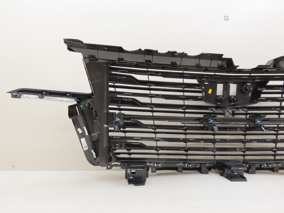 2021-2023 CADILLAC ESCALADE FRONT RADIATOR GRILL GRILLE W/O EMBLEM OEM 84830320